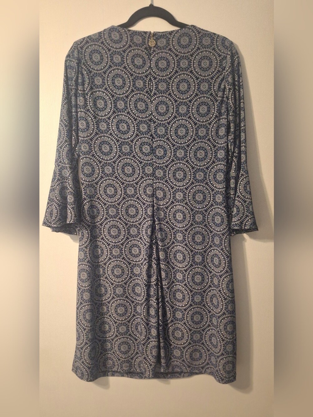 Tommy Hilfiger Daisy Chain Dress With Bell Sleeves. - Picture 3 of 9